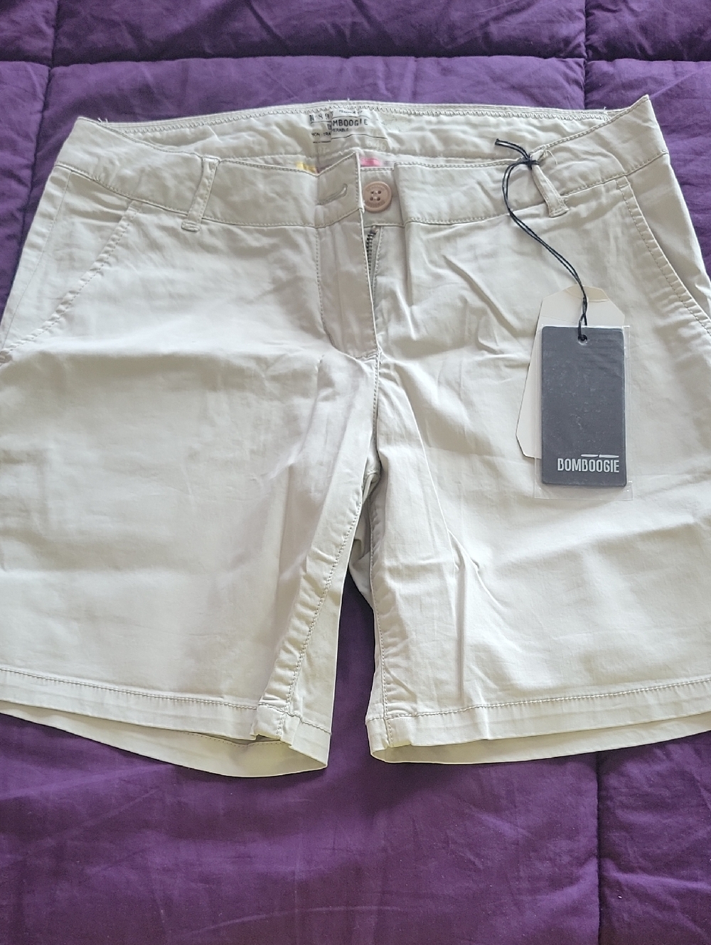 BomBoogie Beige Chino Shorts NEW